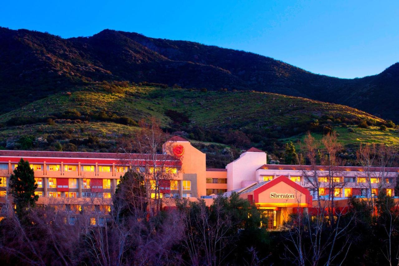 Sheraton Agoura Hills Hotel Экстерьер фото